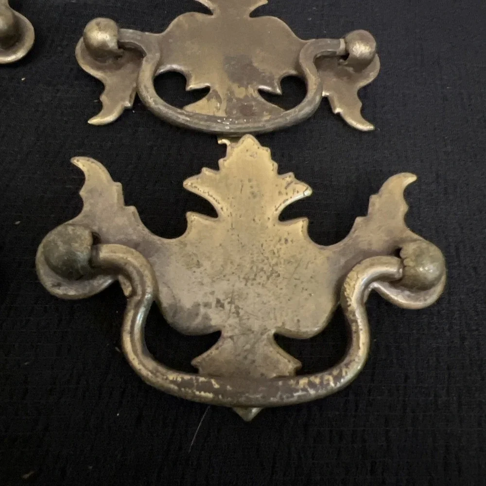 Vintage Colonial Maple Leaf Drawer Pulls Set Of 5 Antique Brass Tone Finish